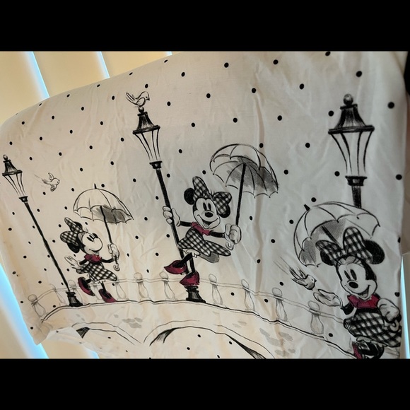 New shirt from Disney parks. Tags were just taken off it has never been worn. - Picture 4 of 4